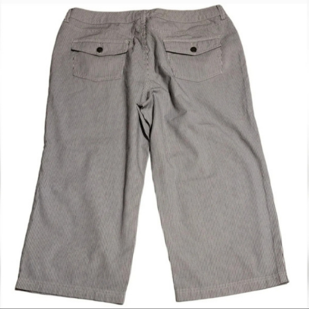 New Chico's Dylan striped crop pants - Picture 2 of 7